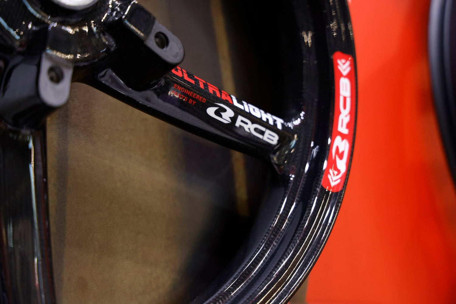 WHEELS & ACCESSORIES